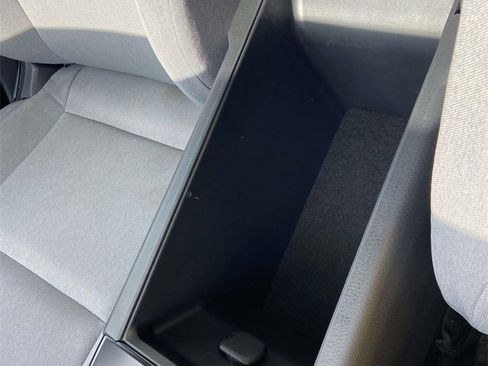 Used 2025 Toyota Camry LE image 24