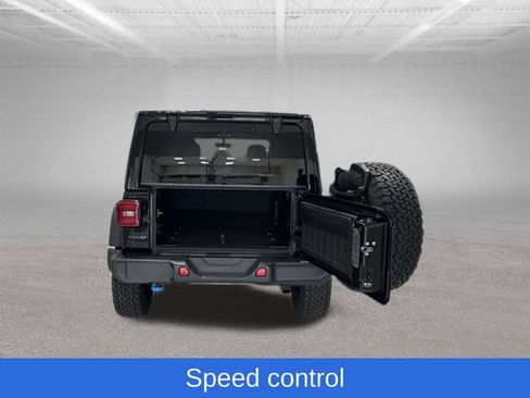 Used 2022 Jeep Wrangler Unlimited Rubicon 4xe AWD/4WD image 24