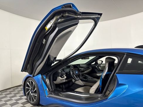 Used 2014 BMW i8 AWD/4WD image 22