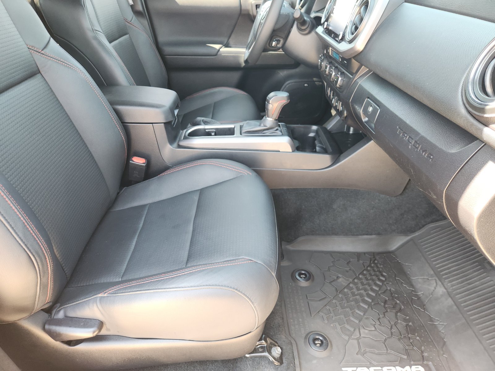 Used 2023 Toyota Tacoma TRD Pro AWD/4WD image 17