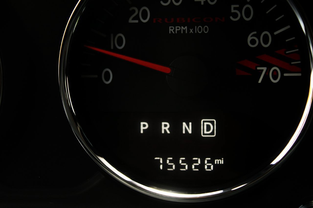 Used 2017 Jeep Wrangler Rubicon AWD/4WD image 14