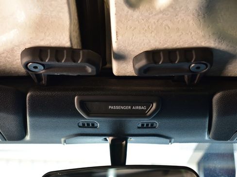 Used 2020 Jeep Wrangler Sport AWD/4WD image 39