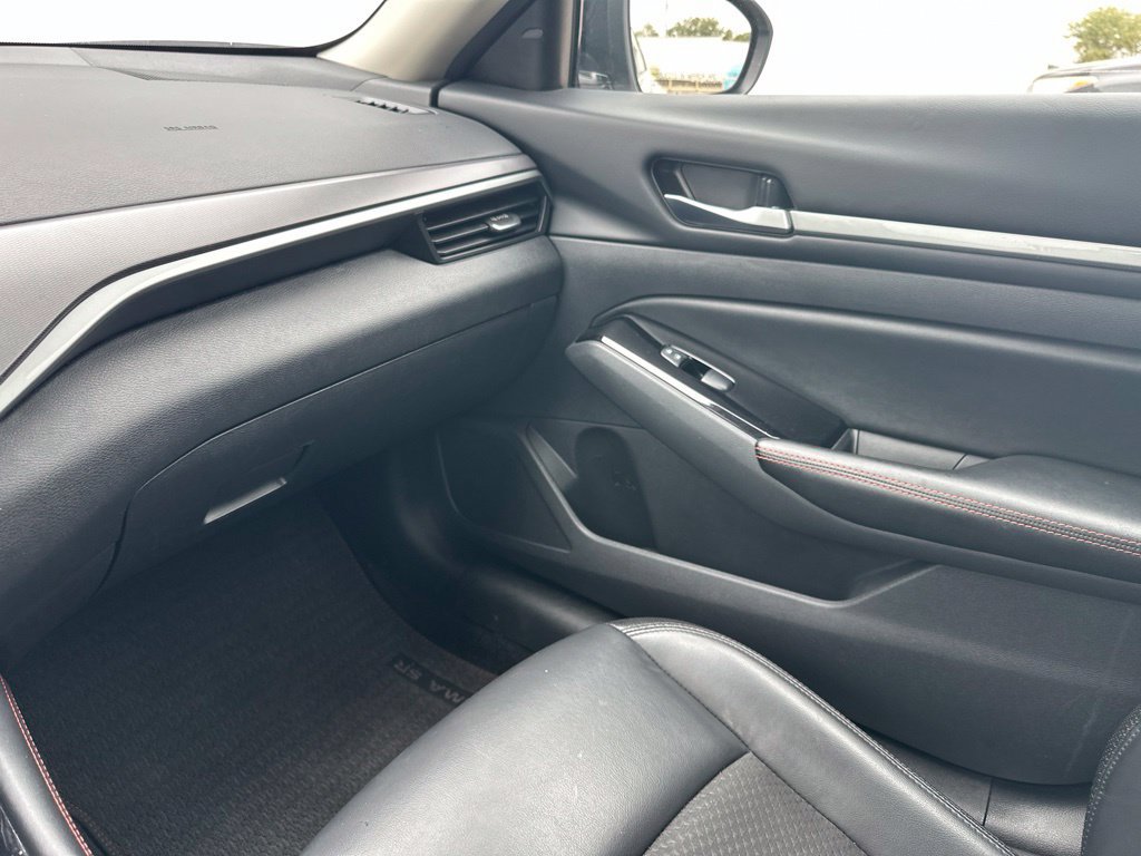 Used 2024 Nissan Altima 2.5 SR FWD image 46