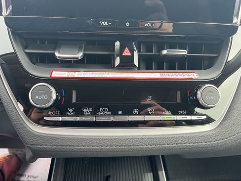 Certified 2026 Toyota Corolla Cross XLE w/ Convenience Package image 25