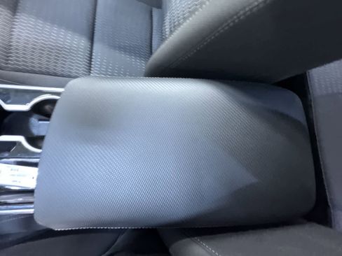 Used 2025 Chevrolet Equinox LT w/ Safety and Technology Package image 22