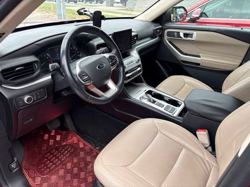 Used 2021 Ford Explorer XLT RWD image 8