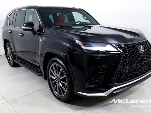 Used 2024 Lexus LX 600 F Sport image 3