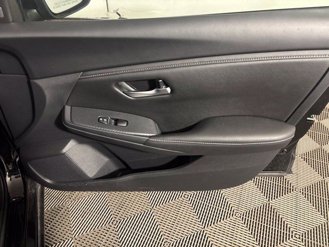 Used 2025 Nissan Sentra SV FWD image 20