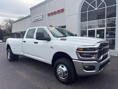 New 2026 RAM 3500 Tradesman image 2