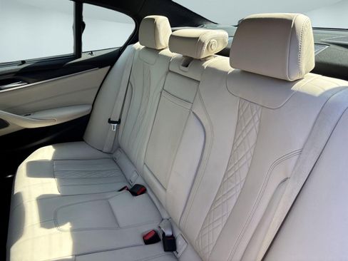 Certified 2023 BMW M550i xDrive w/ Executive Package AWD/4WD image 27