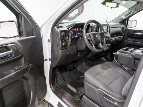 Used 2021 Chevrolet Silverado 1500 Custom image 14