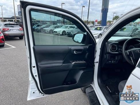 Used 2019 Toyota Tacoma TRD Sport image 20