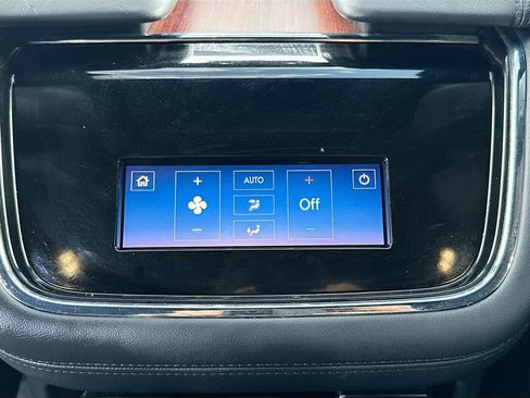 Used 2024 Lincoln Navigator Reserve w/ Equipment Group 201A image 29