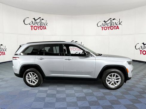 Used 2025 Jeep Grand Cherokee Laredo X w/ Trailer Tow Package RWD image 9