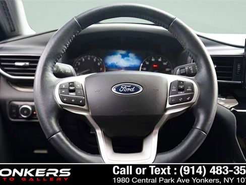 Used 2023 Ford Explorer Limited image 29