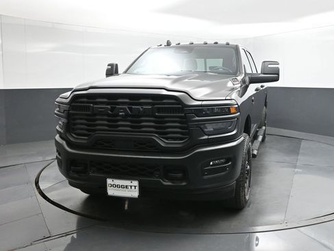 New 2026 RAM 2500 Tradesman AWD/4WD image 30