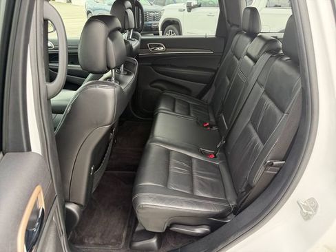 Used 2016 Jeep Grand Cherokee Limited AWD/4WD image 18