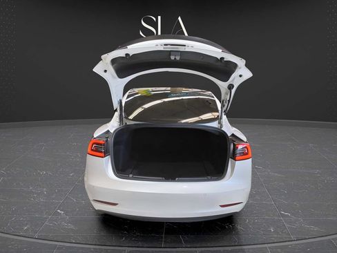 Used 2021 Tesla Model 3 Performance AWD/4WD image 9