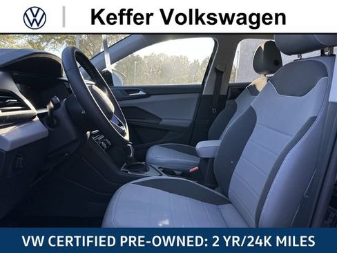 Certified 2023 Volkswagen Taos SE FWD image 14