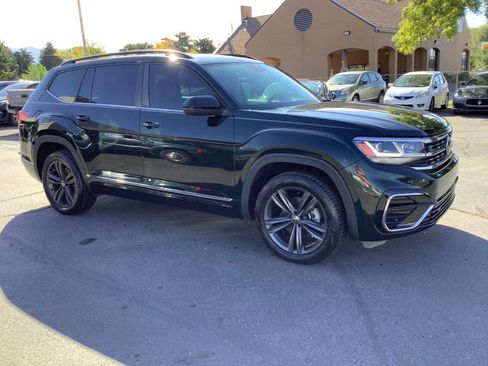 Used 2021 Volkswagen Atlas SE w/ Panoramic Sunroof Package image 6