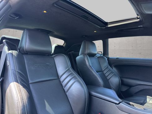Used 2023 Dodge Challenger SRT Hellcat RWD image 7