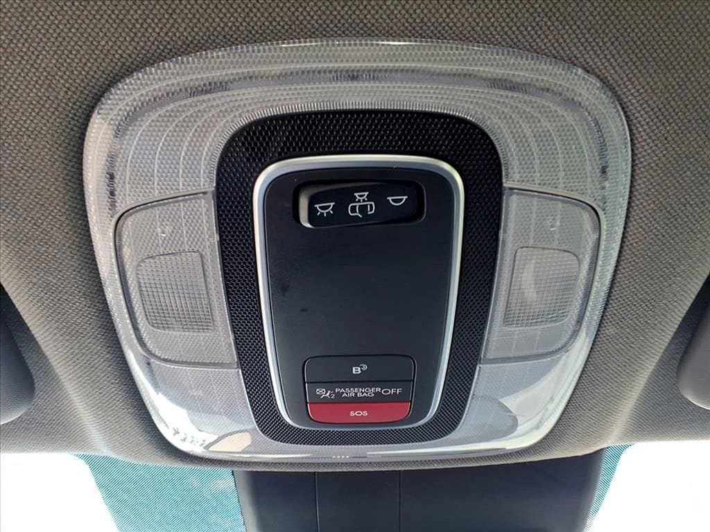 Used 2023 Hyundai Elantra Blue FWD image 17