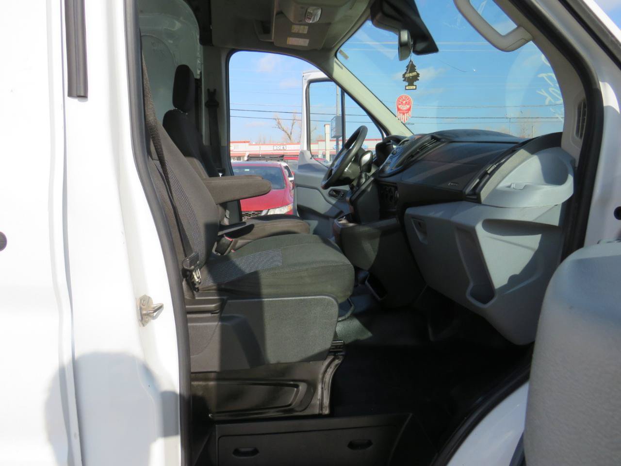 Used 2019 Ford Transit 250 148 Medium Roof RWD image 17