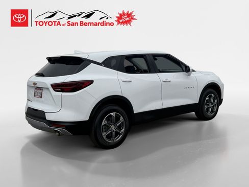 Used 2025 Chevrolet Blazer LT AWD/4WD image 5