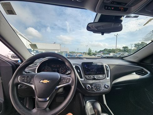 Used 2023 Chevrolet Malibu LT w/ Driver Confidence Package FWD image 17