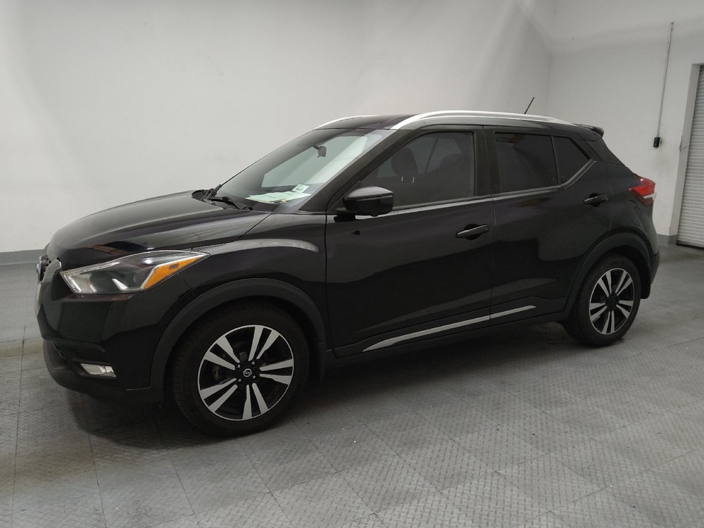 Used 2019 Nissan Kicks SR FWD image 2