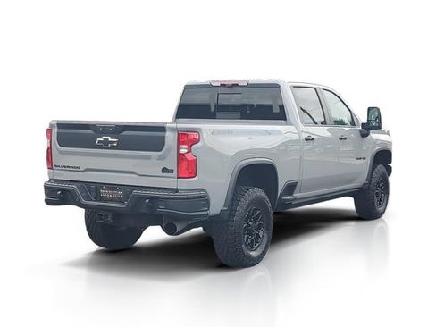 Used 2024 Chevrolet Silverado 2500 ZR2 w/ ZR2 Bison Edition AWD/4WD image 4