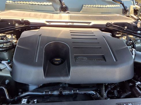 Used 2021 Land Rover Defender 90 First Edition image 18