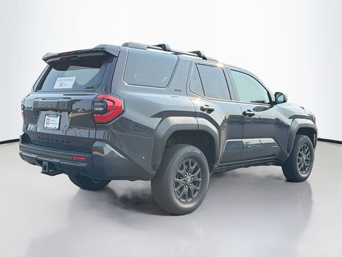 Certified 2025 Toyota 4Runner SR5 AWD/4WD image 2
