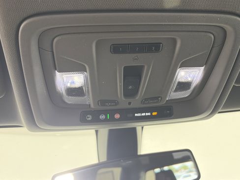 Used 2021 GMC Sierra 1500 Elevation w/ Preferred Package AWD/4WD image 44