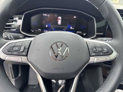 New 2026 Volkswagen Jetta SE FWD image 16