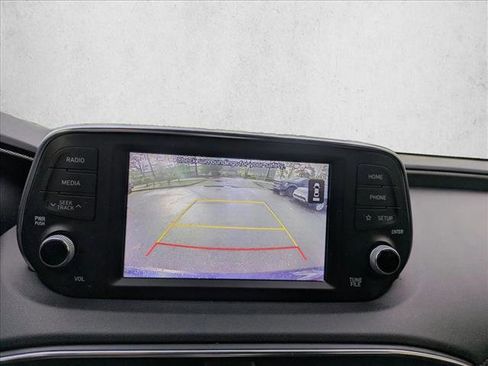 Used 2019 Hyundai Santa Fe SE image 14