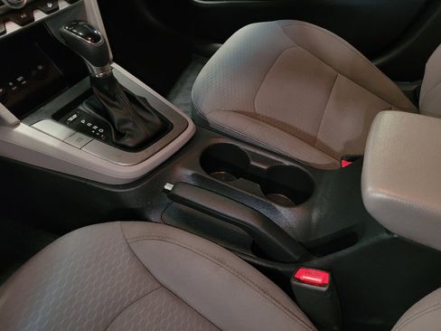 Used 2020 Hyundai Elantra SEL w/ Convenience Package (C2) FWD image 26