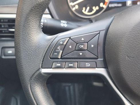 Used 2024 Nissan Altima 2.5 SV image 24