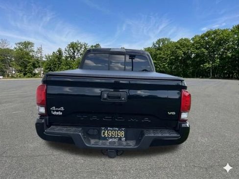 Used 2019 Toyota Tacoma SR w/ SR Convenience Package AWD/4WD image 7
