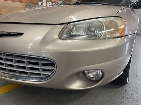 Used 2002 Chrysler Sebring Limited image 8