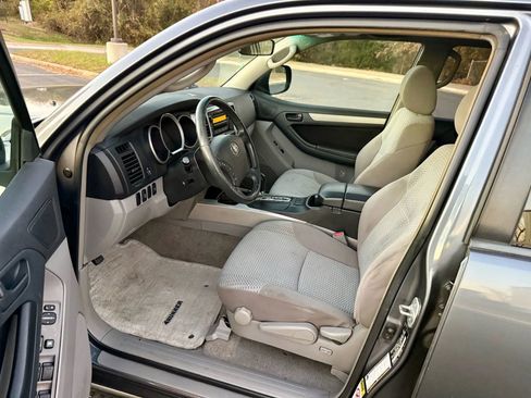 Used 2007 Toyota 4Runner Sport image 12