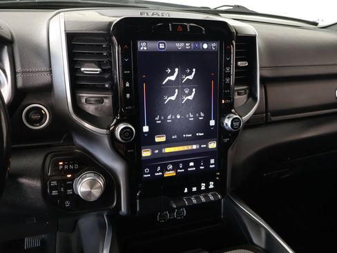 Used 2023 RAM 1500 Laramie AWD/4WD image 5
