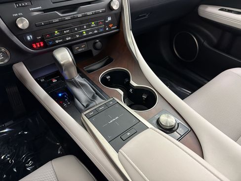 Certified 2022 Lexus RX 350 FWD w/ Premium Package image 18