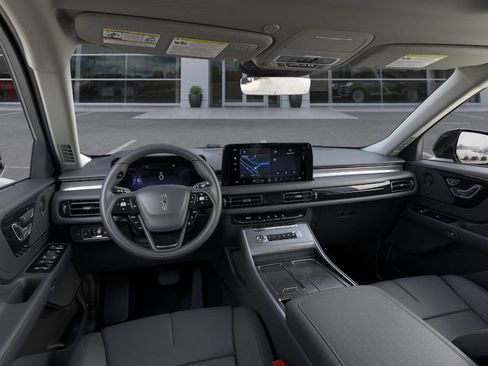 New 2026 Lincoln Aviator AWD image 9