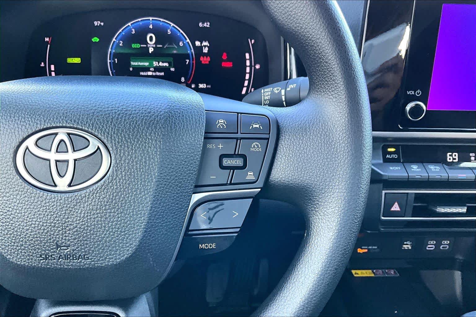 Used 2026 Toyota Camry LE w/ Convenience Package FWD image 23