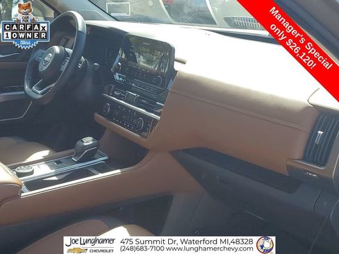 Used 2024 Nissan Pathfinder Platinum w/ Cargo Package AWD/4WD image 32