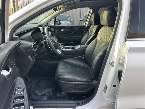 Used 2023 Hyundai Santa Fe Limited image 19