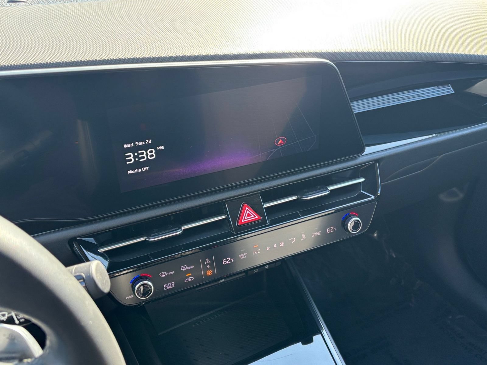Used 2024 Kia Niro Wind FWD image 19