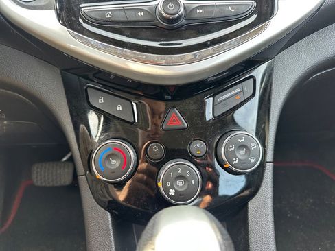 Used 2020 Chevrolet Sonic LT w/ Convenience Package image 15