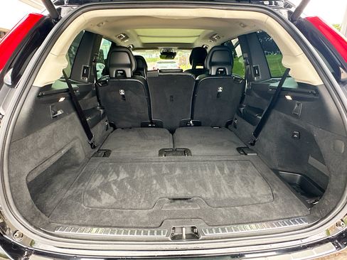 Used 2018 Volvo XC90 T5 Momentum w/ Convenience Package AWD/4WD image 31